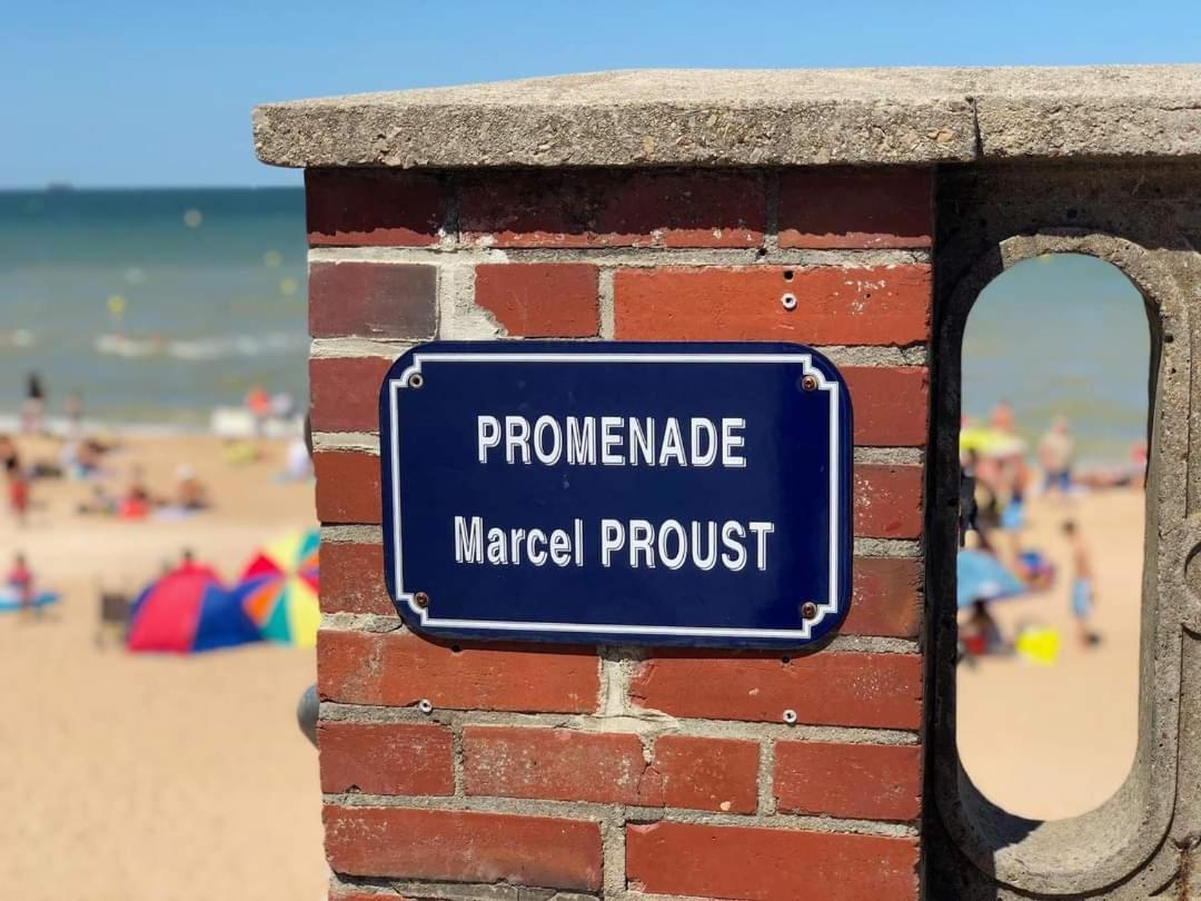 Charmant 2 Pieces A 5 Mn A Pied De La Mer Cabourg Εξωτερικό φωτογραφία